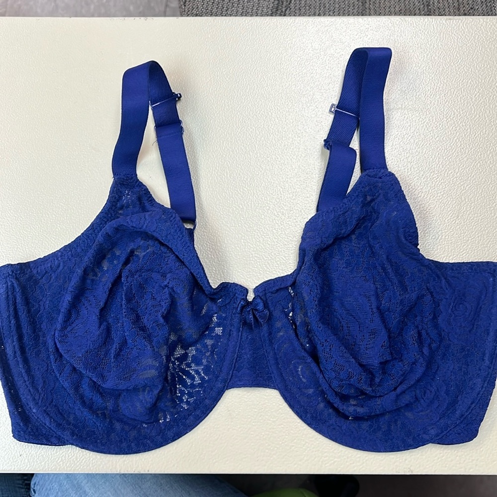 Wacoal Halo Lace Underwire Bra Style 851205 size 40DD